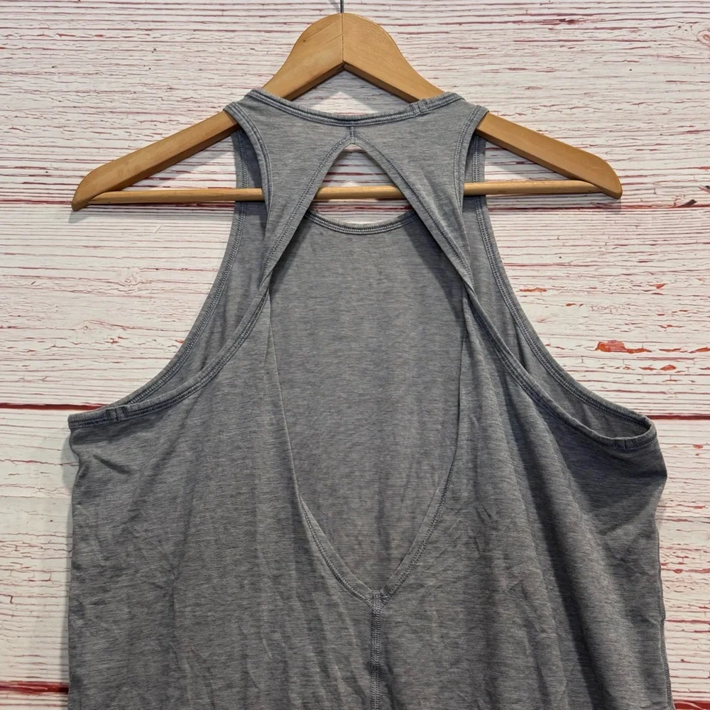 Lululemon Trapeze Twist Tank in Heathered Medium Grey Sz 8